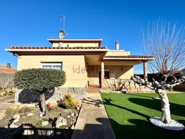 Chalet, Vidreres