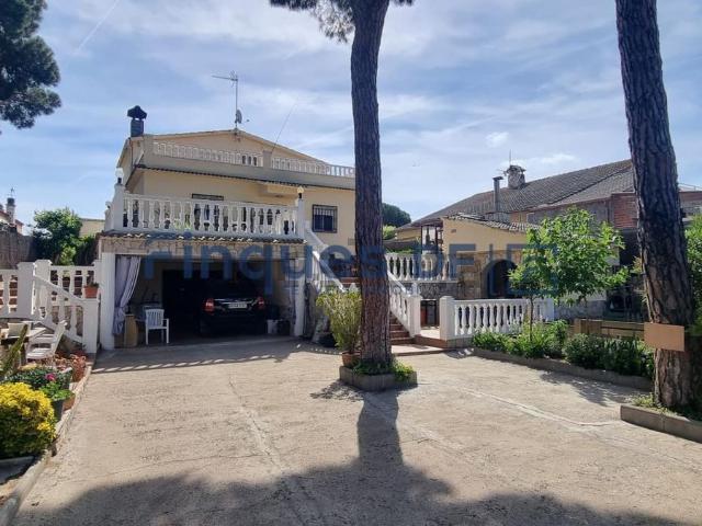Chalet, Vidreres