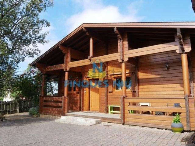 Chalet, Vidreres