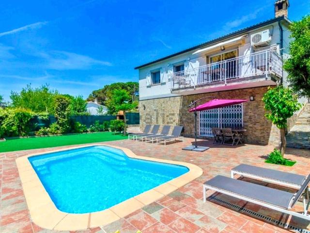 Chalet, Vidreres