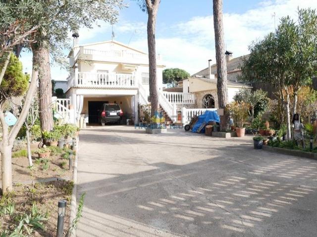 Chalet, Vidreres