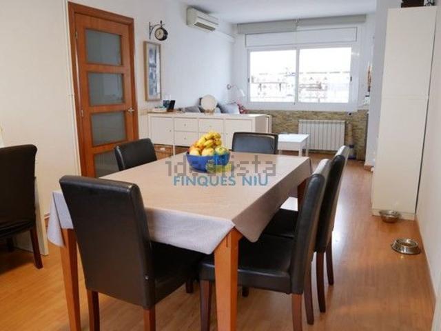 Chalet, Vidreres