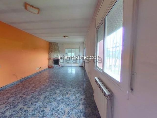 Chalet, Vidreres