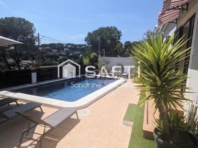Chalet, Vidreres