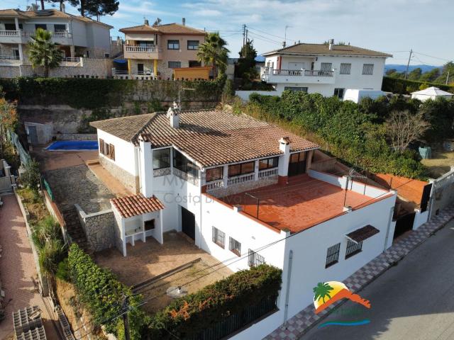 Chalet, Vidreres