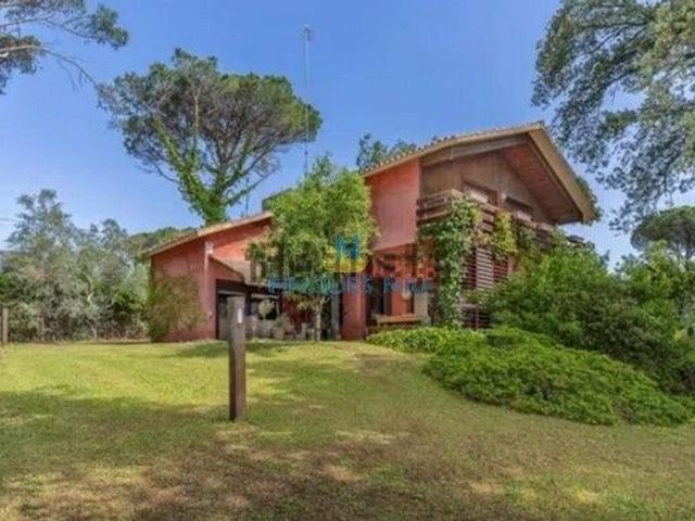Chalet, Vidreres