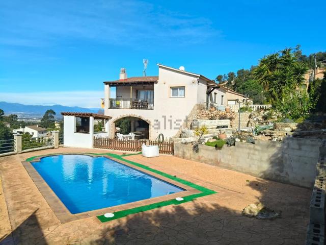 Chalet, Vidreres