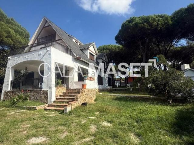 Chalet, Vidreres