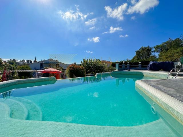 Chalet, Vidreres