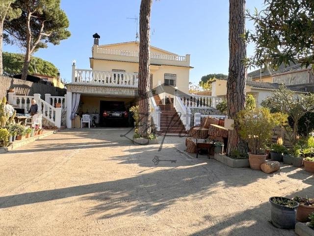 Chalet, Vidreres