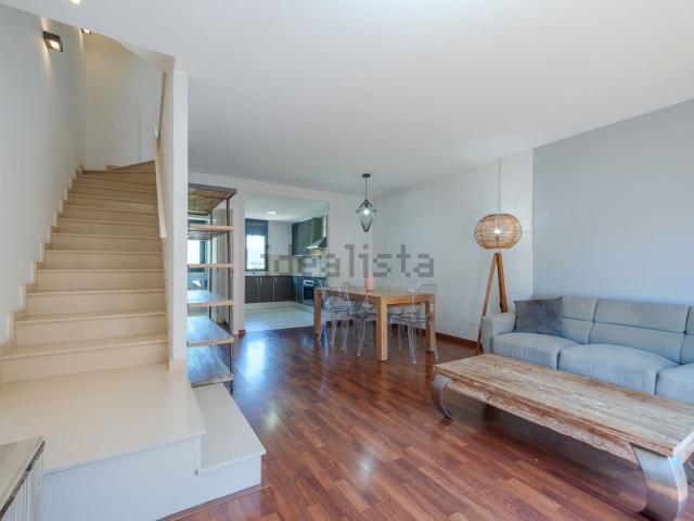 Chalet, Vidreres