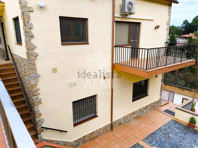 Chalet, Vidreres