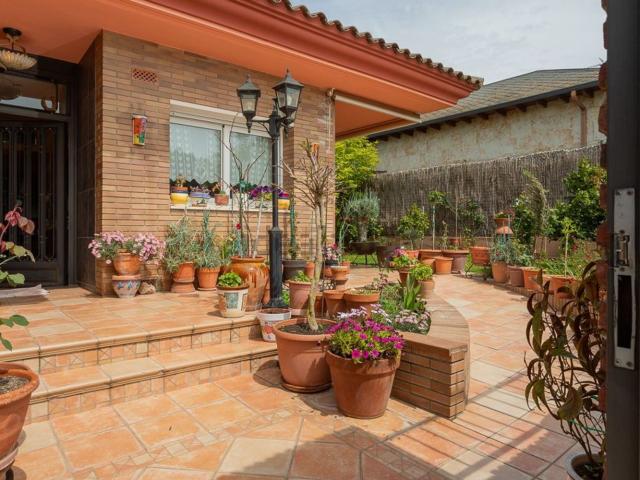 Chalet, Vidreres
