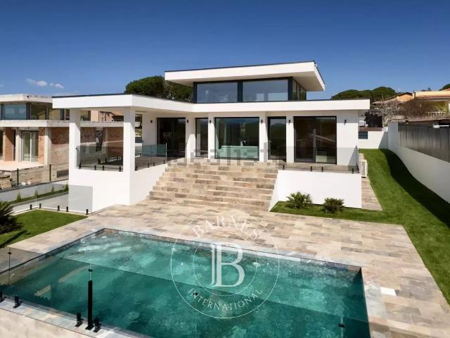 Chalet, Vidreres