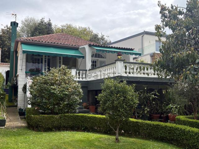 Chalet, Vigo