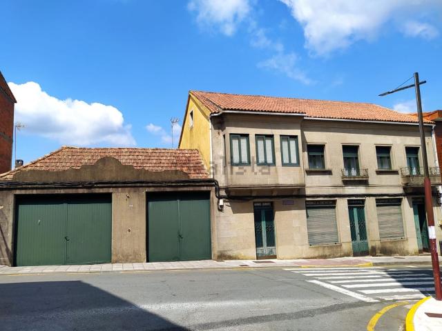 Chalet, Vila de Cruces