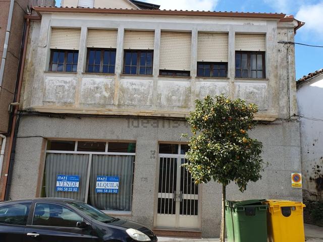 Chalet, Vila de Cruces