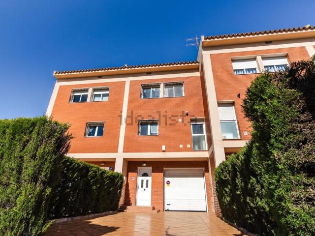 Chalet, Vila Seca