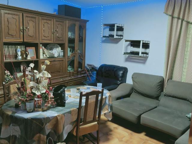 Chalet, Vila Seca