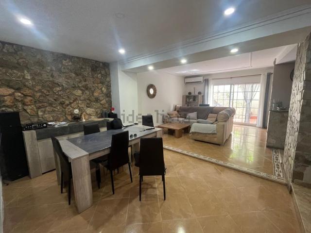 Chalet, Vila Seca