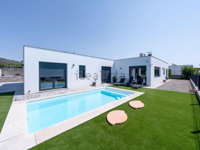 Chalet, Vilanova d&apos Escornalbou