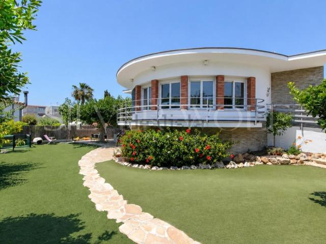 Chalet, Vilanova i la Geltrú
