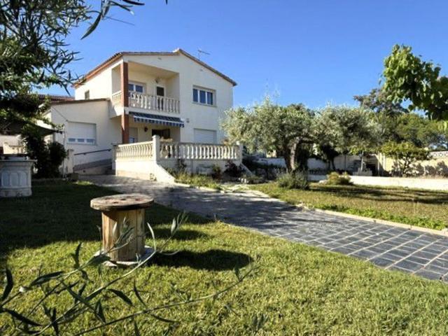 Chalet, Vilanova i la Geltrú
