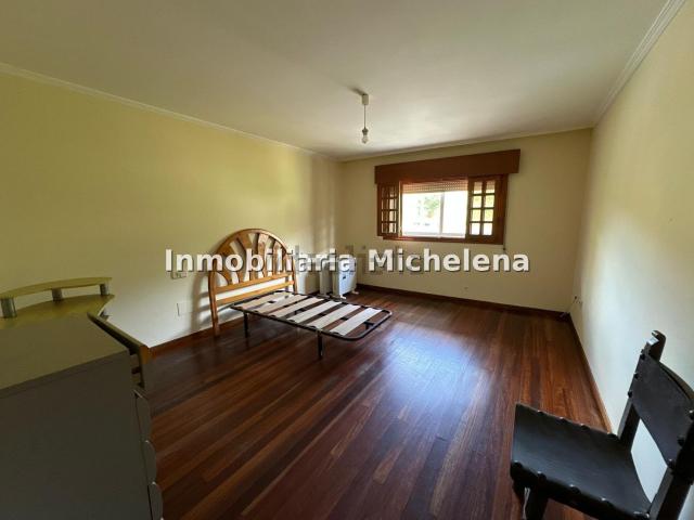 Chalet, Vilaboa