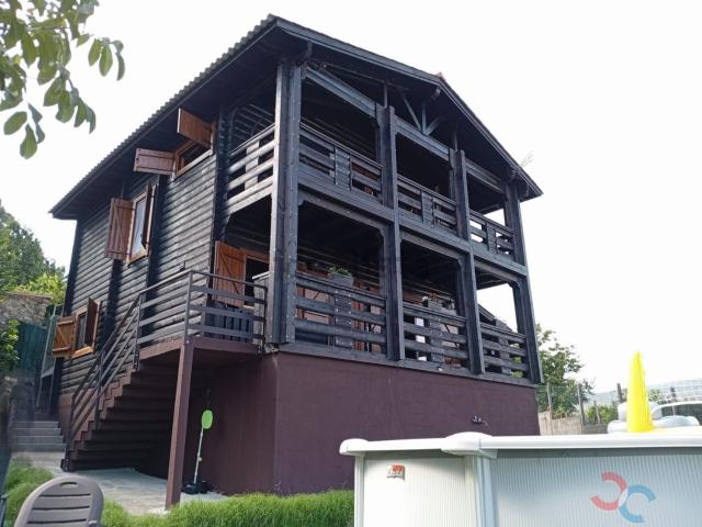 Chalet, Vilaboa
