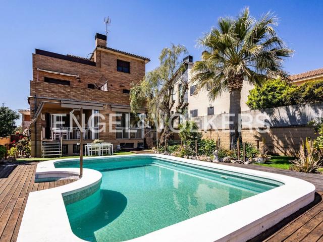 Chalet, Viladecans
