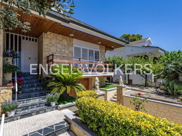 Chalet, Viladecans