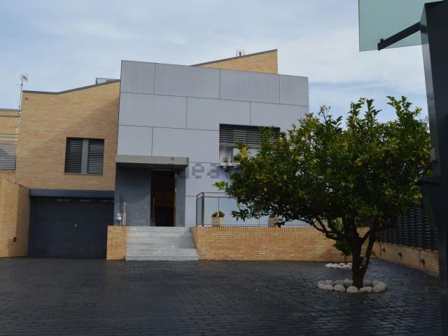 Chalet, Viladecans