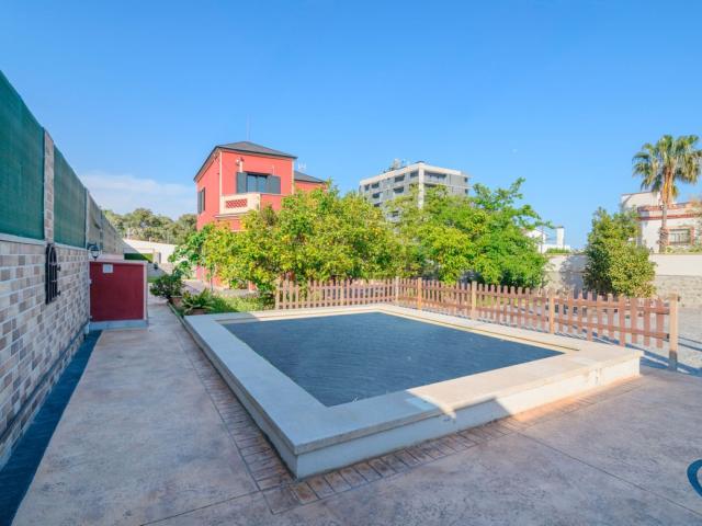 Chalet, Viladecans