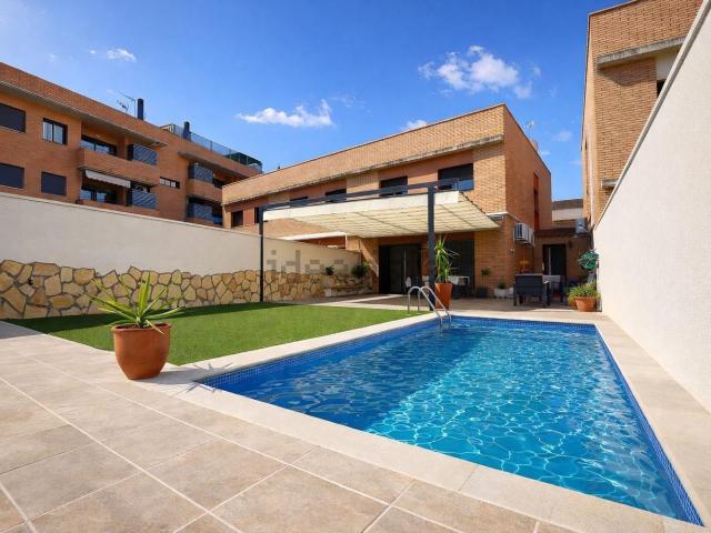 Chalet, Vilallonga del Camp