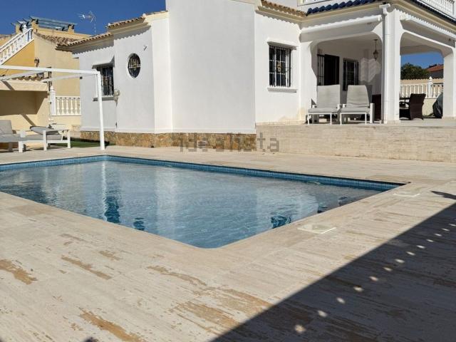 Chalet, Villamartín, Orihuela