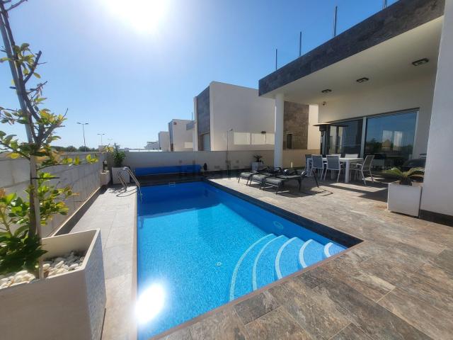 Chalet, Villamartín, Orihuela