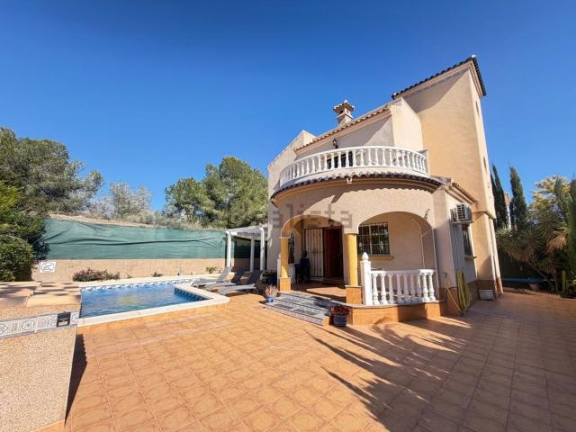 Chalet, Villamartín, Orihuela