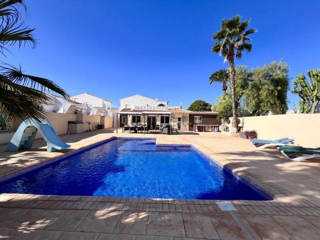 Chalet, Villamartín, Orihuela