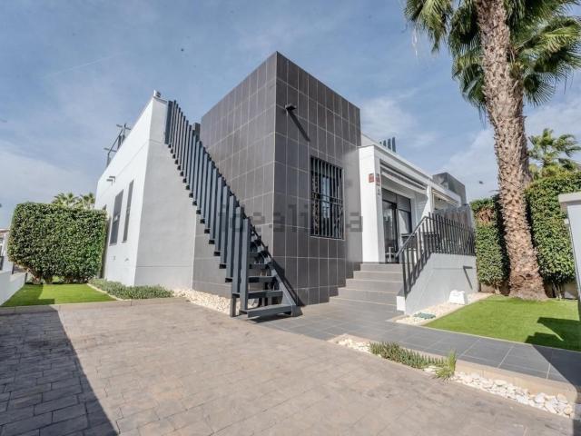 Chalet, Villamartín, Orihuela