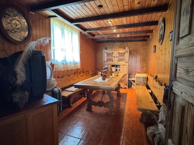 Chalet, Villaobispo de Otero