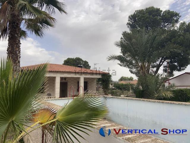 Chalet, Villena