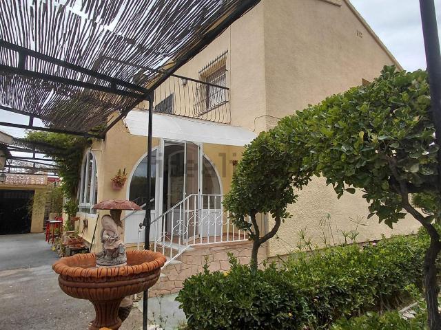 Chalet, Villena