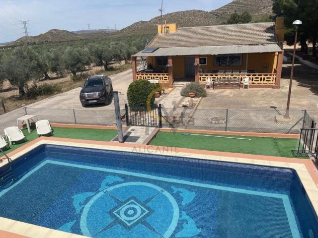 Chalet, Villena