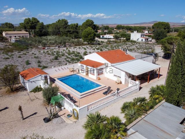 Chalet, Villena