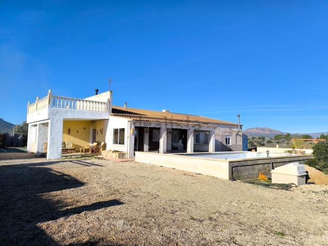 Chalet, Villena