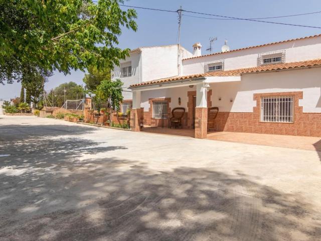 Chalet, Villena