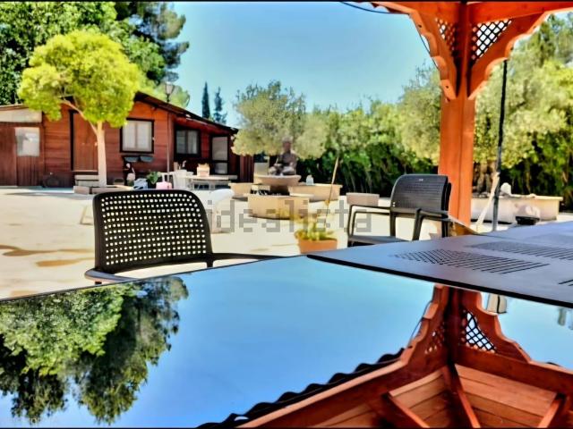 Chalet, Villena