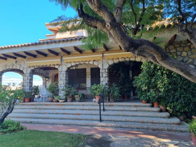 Chalet, Vistahermosa, Alicante / Alacant