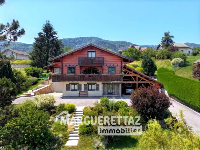 Chalet vue dégagée calme 164 m² habitables 2705 m² d. 163m² Boëge