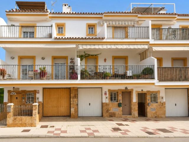 Chalet, Zona Calvario, Estepona